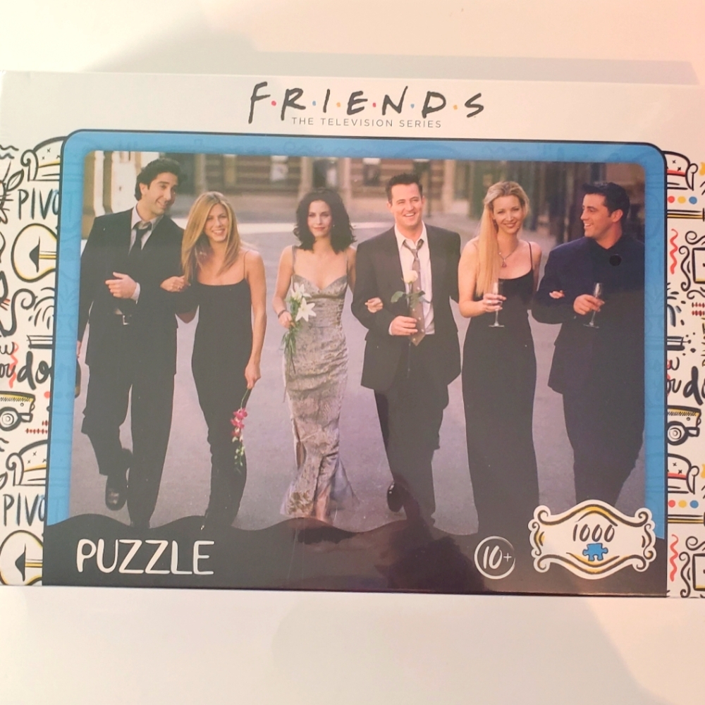 Friends 1000 piece Puzzle, New.